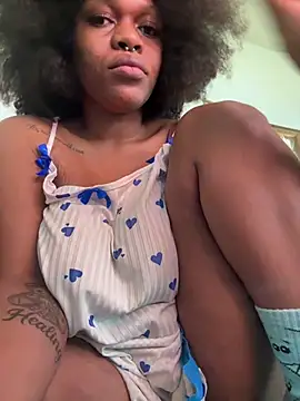 Boneca25 online show from June 2026 10:27:02 AM