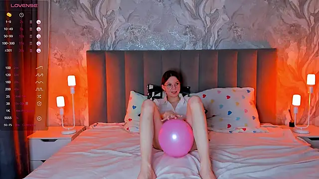 ElvinaBestwick online show from February 2025 10:09:01 PM