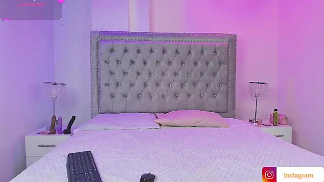 Milu ballmer online show from March 2025 12:00:01 PM