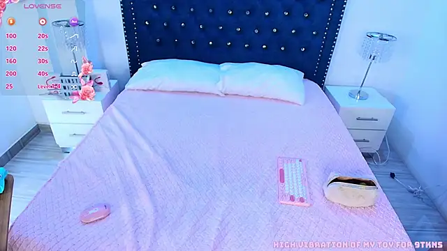 Milu ballmer online show from October 2025 07:00:01 PM