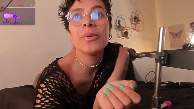 Snapshot of AnaChernova chatting on November 2025 02:38:02 PM AnaChernova online show from November 2025 02:38:02 PM