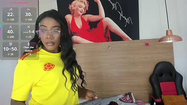 Dakkota Fox online show from October 2025 10:15:01 PM