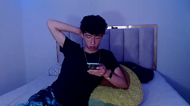 Juanmres online show from May 2026 08:28:02 PM