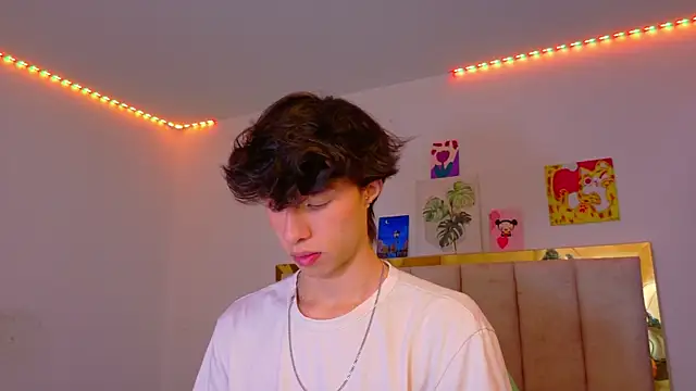 Juanmres online show from July 2026 05:12:02 PM