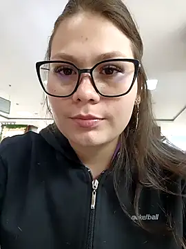 Vale Saenzz online show from March 2025 05:43:02 PM