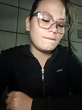 Vale Saenzz online show from September 2025 11:26:01 PM