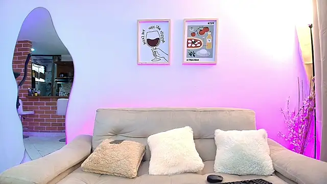 Lilookailanii online show from May 2026 12:35:02 PM