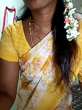 Snapshot of TeluguammayiMahi chatting on April 2026 11:28:01 PM TeluguammayiMahi online show from April 2026 11:28:01 PM