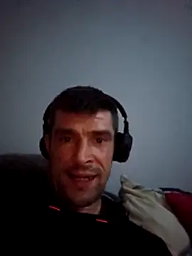 Schkodnik online show from April 2026 01:06:02 AM