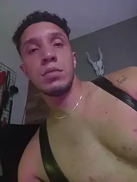 Snapshot of AngeloColleen chatting on December 2025 05:31:02 PM AngeloColleen online show from December 2025 05:31:02 PM