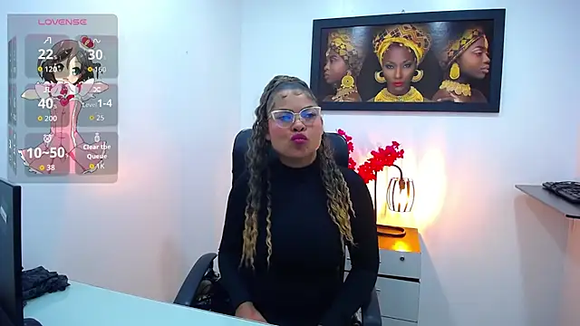 Snapshot of CamiilaReyes chatting on October 2025 01:32:01 PM CamiilaReyes online show from October 2025 01:32:01 PM