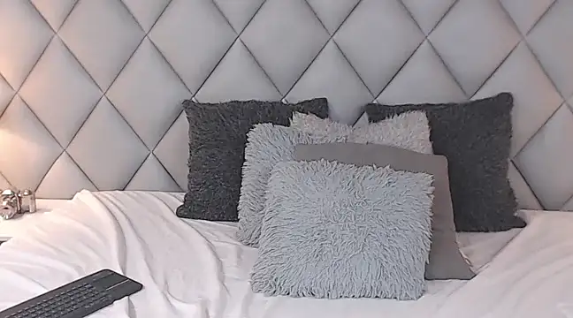 LalyCastro online show from February 2025 11:06:02 PM