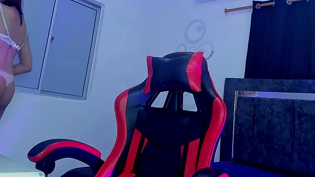 Nicol TransGirl online show from September 2025 02:33:01 AM