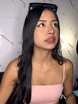 Miss karol online show from February 2025 05:45:01 PM