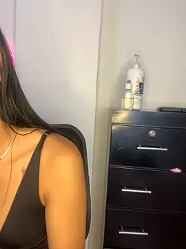 Miss karol online show from October 2025 06:13:02 PM