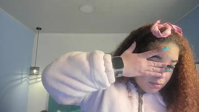 ninna curly online show from November 2025 04:00:01 AM