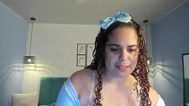 ninna curly online show from May 2026 03:35:02 AM