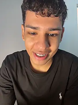 Snapshot of Santiago-Thompson chatting on November 2025 04:00:02 PM Santiago-Thompson online show from November 2025 04:00:02 PM