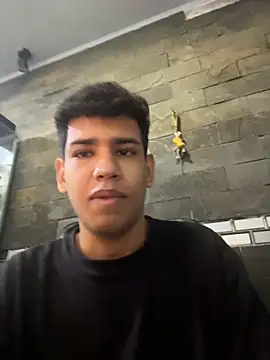 Snapshot of Santiago-Thompson chatting on November 2025 03:01:02 PM Santiago-Thompson online show from November 2025 03:01:02 PM