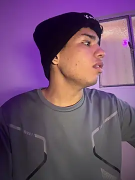 Snapshot of Santiago-Thompson chatting on January 2026 09:29:01 PM Santiago-Thompson online show from January 2026 09:29:01 PM