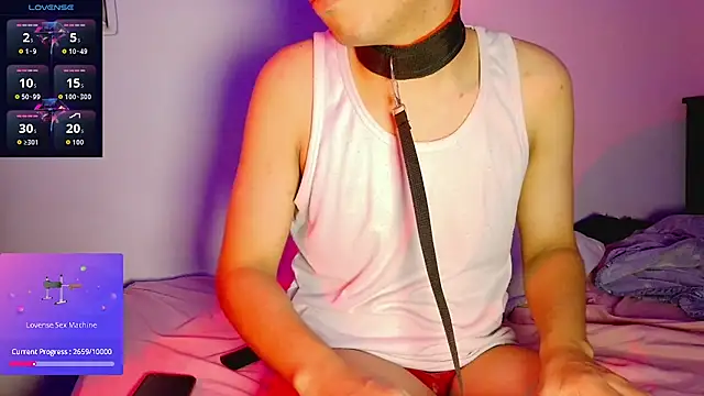 Snapshot of Santiago-Thompson chatting on February 2026 12:32:01 PM Santiago-Thompson online show from February 2026 12:32:01 PM