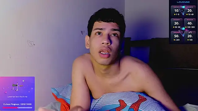 Snapshot of Santiago-Thompson chatting on February 2026 07:32:01 PM Santiago-Thompson online show from February 2026 07:32:01 PM