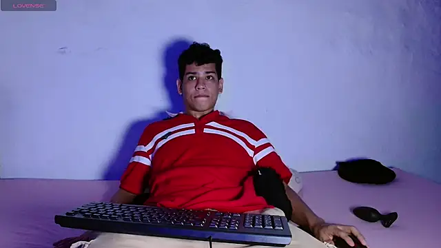 Snapshot of Santiago-Thompson chatting on March 2026 09:26:02 PM Santiago-Thompson online show from March 2026 09:26:02 PM