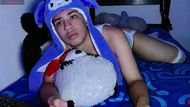 Santiago-Thompson online show from July 2026 10:27:01 PM