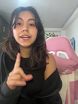 LiLy kIndly online show from October 2025 06:51:02 PM