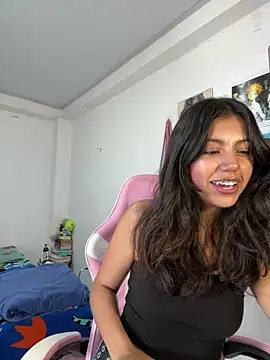 Snapshot of LiLy_kIndly chatting on May 2026 07:52:02 PM LiLy kIndly online show from May 2026 07:52:02 PM
