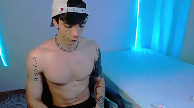 H3ll B0I online show from February 2025 09:16:01 AM