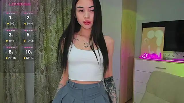 Snapshot of _dkny_ chatting on February 2026 07:09:02 PM dkny online show from February 2026 07:09:02 PM