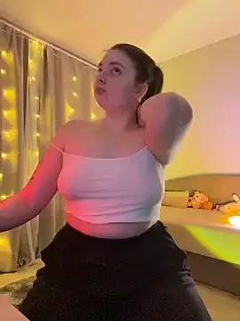 DearAlise online show from March 2025 07:21:02 PM