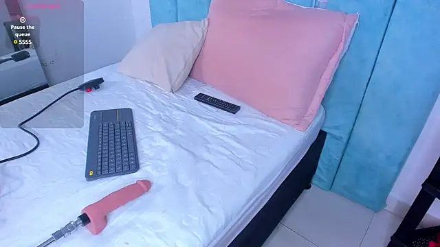 Snapshot of AlexxaSmall chatting on February 2025 12:39:02 PM AlexxaSmall online show from February 2025 12:39:02 PM