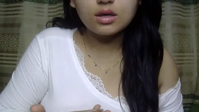 Snapshot of undressed_princesss chatting on May 2026 02:12:01 PM undressed princesss online show from May 2026 02:12:01 PM