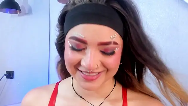 Shanntal  online show from October 2025 07:47:02 PM