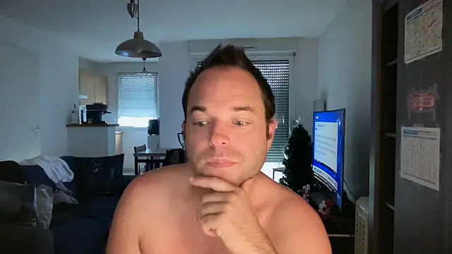 Funnyjul31 online show from November 2025 09:42:02 AM