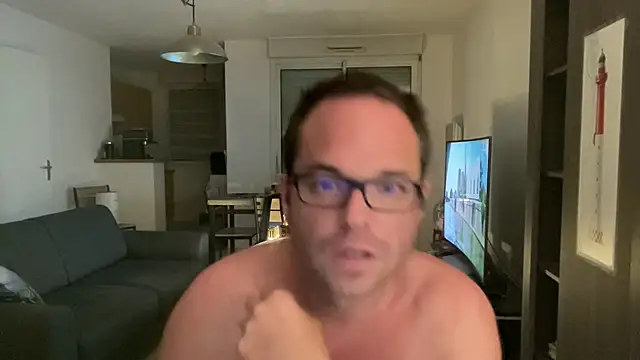 Snapshot of Funnyjul31 chatting on June 2026 04:50:01 PM Funnyjul31 online show from June 2026 04:50:01 PM