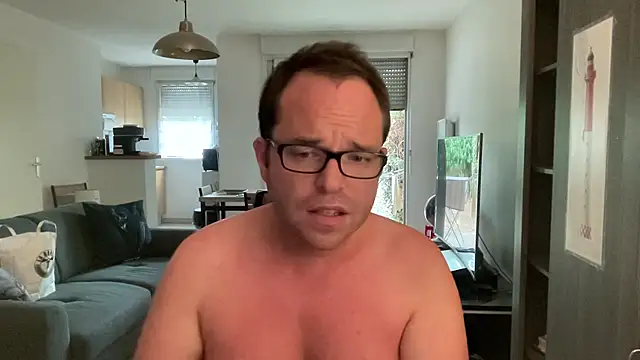 Snapshot of Funnyjul31 chatting on June 2026 04:57:01 PM Funnyjul31 online show from June 2026 04:57:01 PM