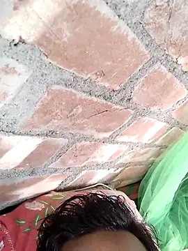 Snapshot of birds0641 chatting on March 2025 09:17:02 AM birds0641 online show from March 2025 09:17:02 AM