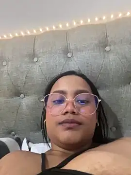 my cam online show from February 2025 08:36:01 PM