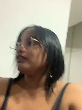 my cam online show from February 2025 02:09:02 AM