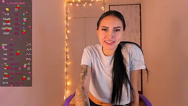 Little  Linda online show from February 2025 12:28:01 AM