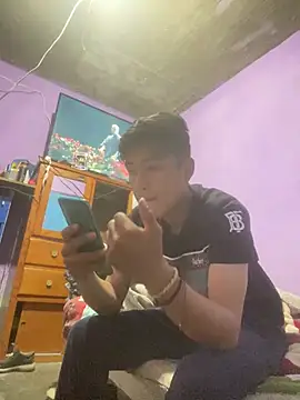 Snapshot of EduardoEspinoza12 chatting on February 2025 08:33:02 AM EduardoEspinoza12 online show from February 2025 08:33:02 AM