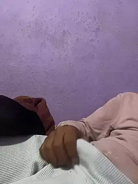 Snapshot of EduardoEspinoza12 chatting on February 2025 05:48:02 AM EduardoEspinoza12 online show from February 2025 05:48:02 AM