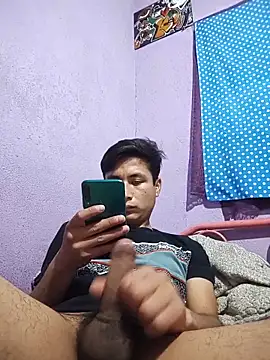 Snapshot of EduardoEspinoza12 chatting on October 2025 08:31:02 PM EduardoEspinoza12 online show from October 2025 08:31:02 PM