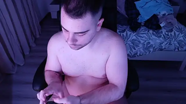 alexx0904 online show from February 2026 06:02:02 PM