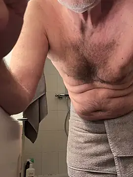 vincent1522 online show from January 2025 06:41:02 AM