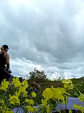 Snapshot of Luzia-Sal chatting on March 2025 11:39:02 AM Luzia-Sal online show from March 2025 11:39:02 AM