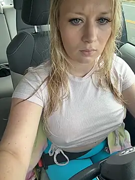 kcmo1010 online show from October 2025 09:28:02 PM